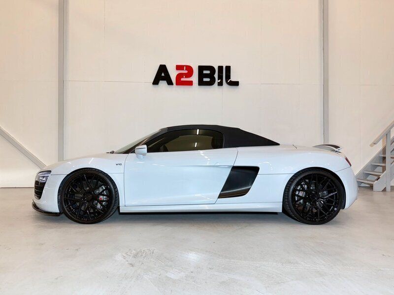 Begagnad Audi R8 Spyder Sport 525 HK (386 kW) 2013 Vit Cab
