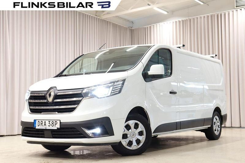Vit Begagnad 2024 Renault Trafic Van | 339 900 kr (Lite dyr) - Bild 1/4