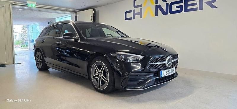 Svart Begagnad 2022 Mercedes C220 AMG Line Premium Kombi | 389 900 kr (Bra pris) - Bild 1/4