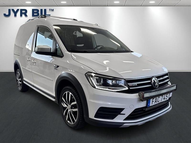 Vit Begagnad 2019 VW Caddy Minibuss | 239 000 kr (Dyr) - Bild 1/4