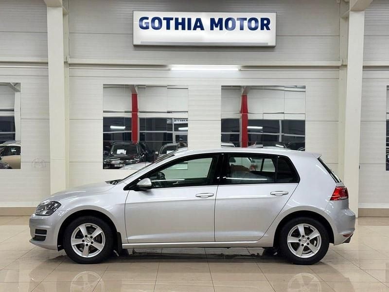 Begagnad VW Golf VII 105 HK (77 kW) 2015 Silver Halvkombi