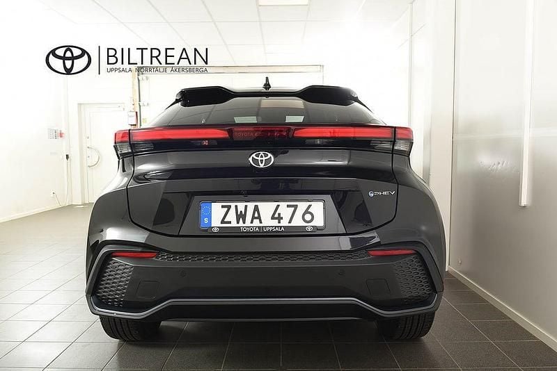 Begagnad Toyota C-HR Style 223 HK (164 kW) 2024 Svart SUV