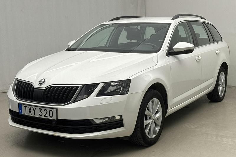 Vit Begagnad 2018 Skoda Octavia Kombi | 139 000 kr (Superpris) - Bild 1/4