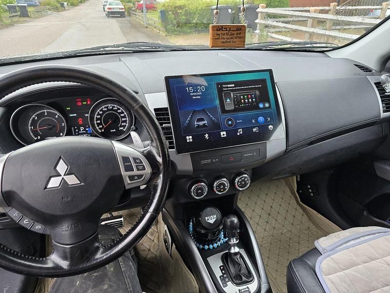 Begagnad 2011 Mitsubishi Outlander SUV | 110 000 kr - Bild 1/4