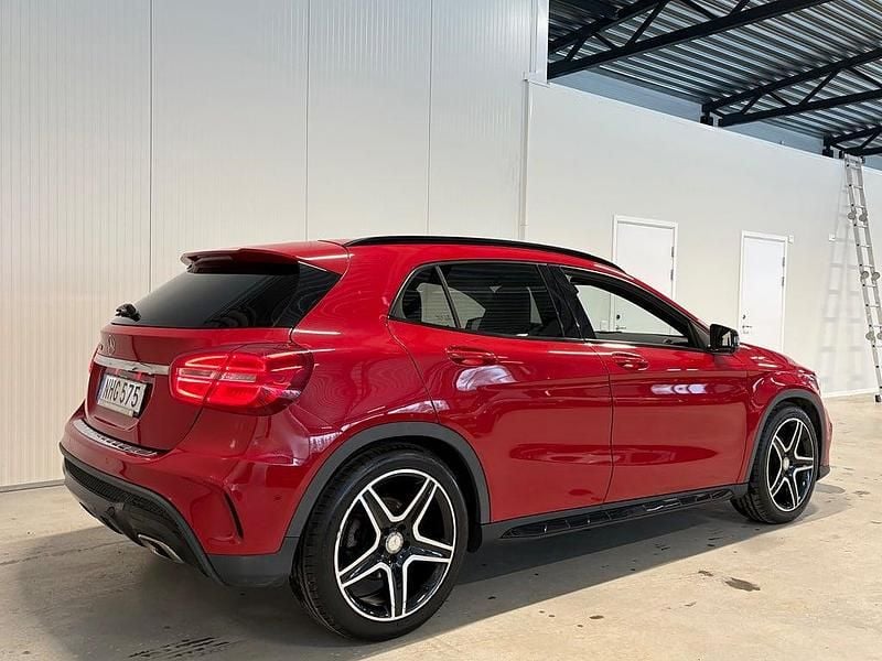 Begagnad Mercedes GLA180 AMG 109 HK (80 kW) 2016 Röd SUV