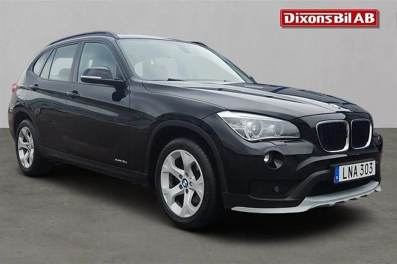 Svart Begagnad 2014 BMW X1 SUV | 115 000 kr (Marknadspris) - Bild 1/4