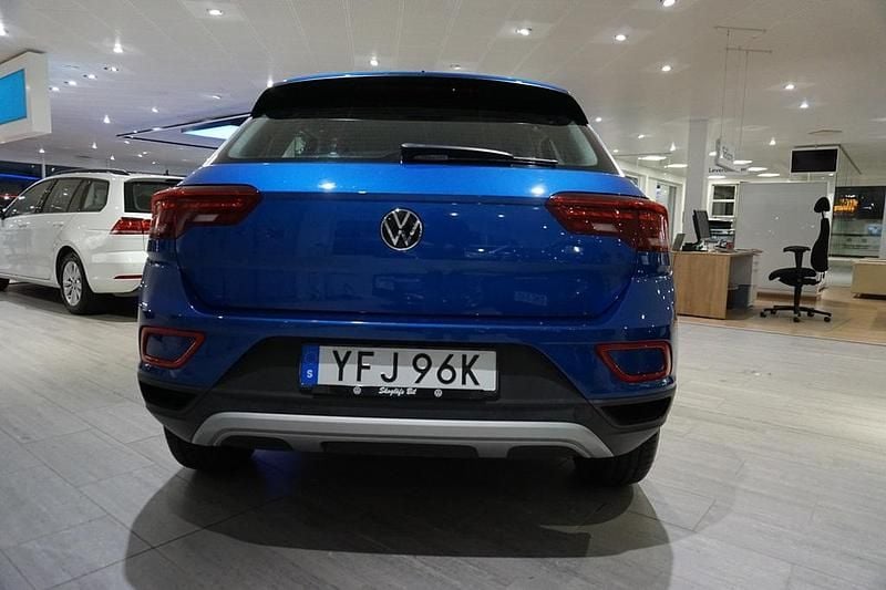 Begagnad VW T-Roc 110 HK (80 kW) 2022 Blå SUV