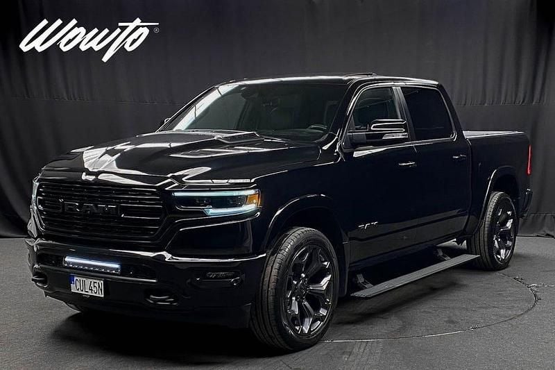 Svart Begagnad 2021 Dodge Ram Limited Pickup | 789 800 kr (Bra pris) - Bild 1/3