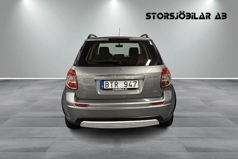 Begagnad Suzuki SX4 107 HK (78 kW) 2007 Silver Kombi