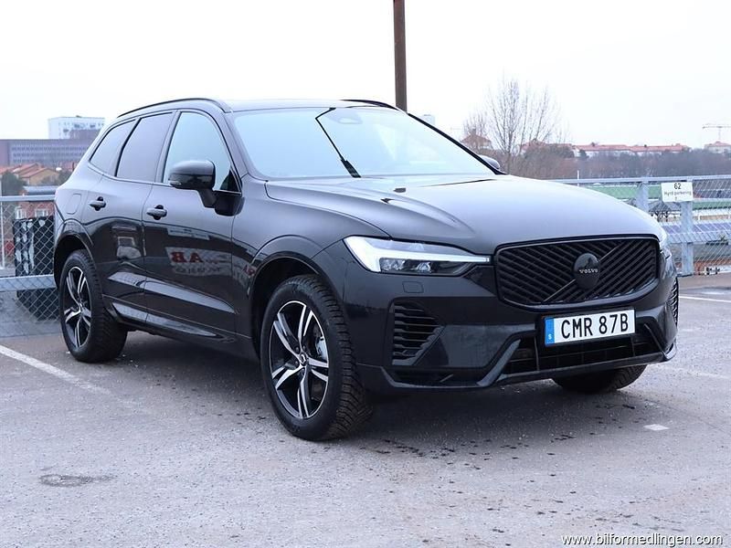 Begagnad Volvo XC60 Plus 350 HK (257 kW) 2026 Svart svart SUV