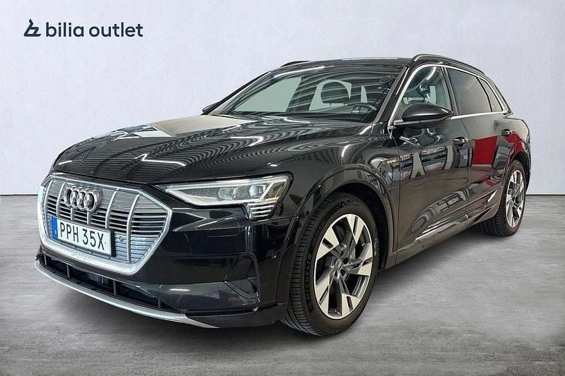 Svart Begagnad 2019 Audi e-tron SUV | 269 000 kr (Marknadspris) - Bild 1/4