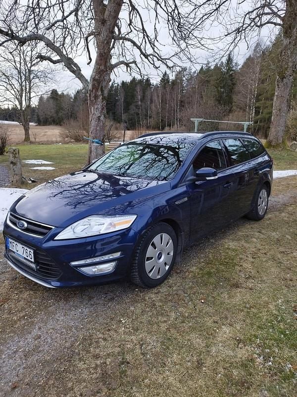 Begagnad 2013 Ford Mondeo Kombi | 42 000 kr (Marknadspris) - Bild 1/4