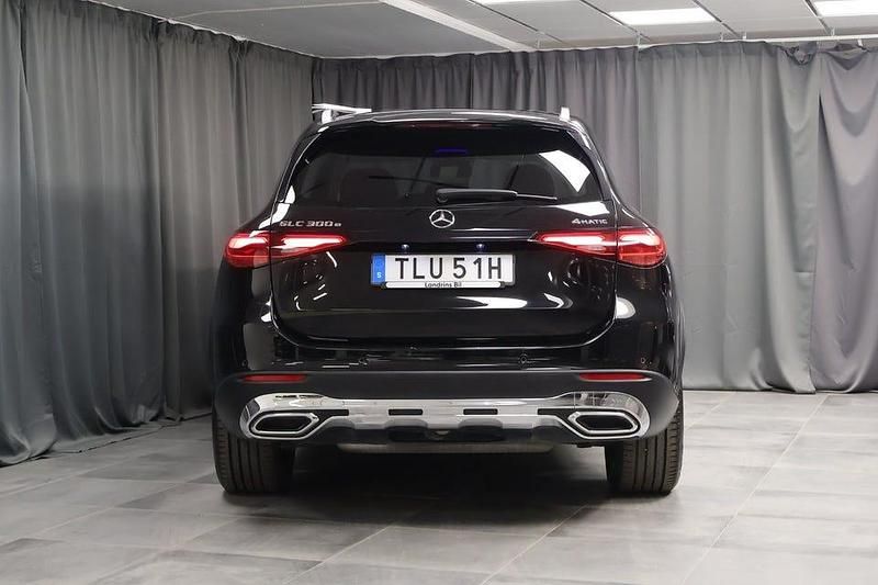 Begagnad Mercedes GLC300 Advanced 313 HK (230 kW) 2023 Svart