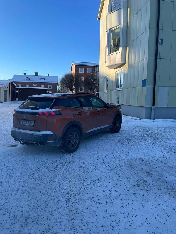 Begagnad Peugeot 2008 131 HK (96 kW) 2021 SUV