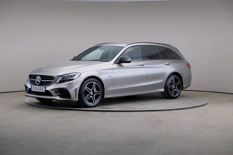 Silver Begagnad 2021 Mercedes C300e AMG Kombi | 279 000 kr - Bild 1/4