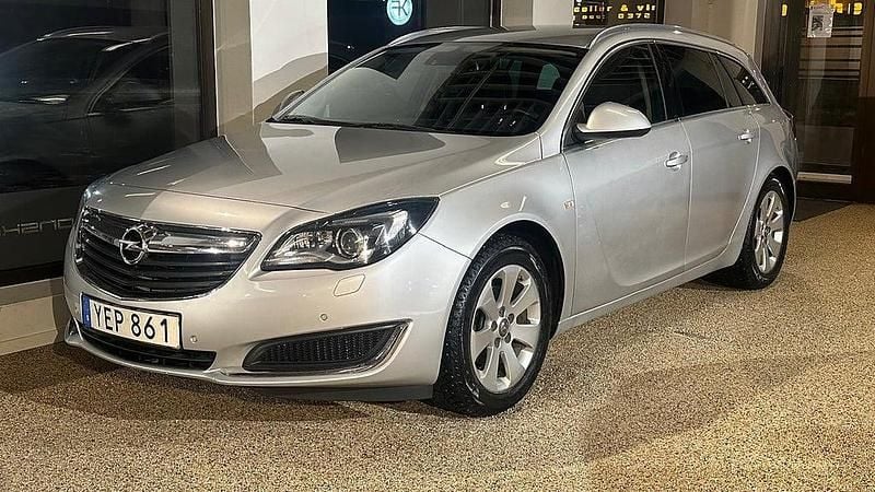 Begagnad Opel Insignia Business 136 HK (100 kW) 2016 Grå Kombi