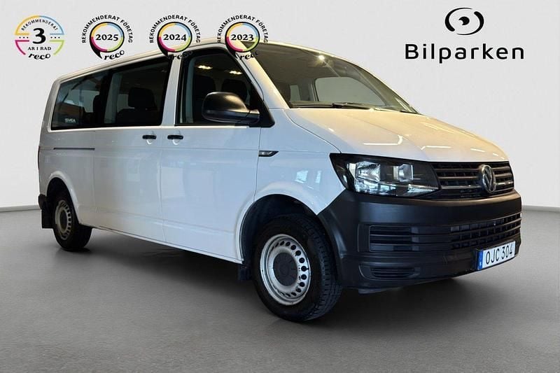 Vit Begagnad 2016 VW Caravelle Trendline Minibuss | 229 990 kr (Bra pris) - Bild 1/4