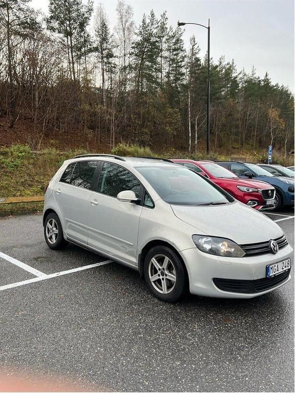Begagnad 2012 VW Golf VII Halvkombi | 69 000 kr (Marknadspris) - Bild 1/4