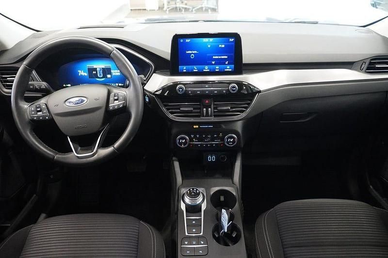 Begagnad Ford Kuga 224 HK (164 kW) 2021 Blå SUV