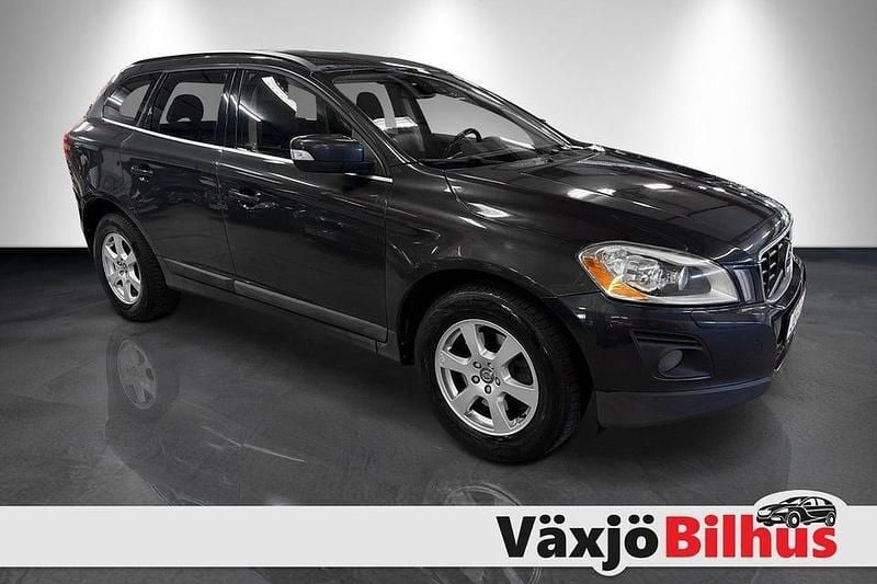 Begagnad Volvo XC60 Momentum 164 HK (120 kW) 2008 Grå SUV