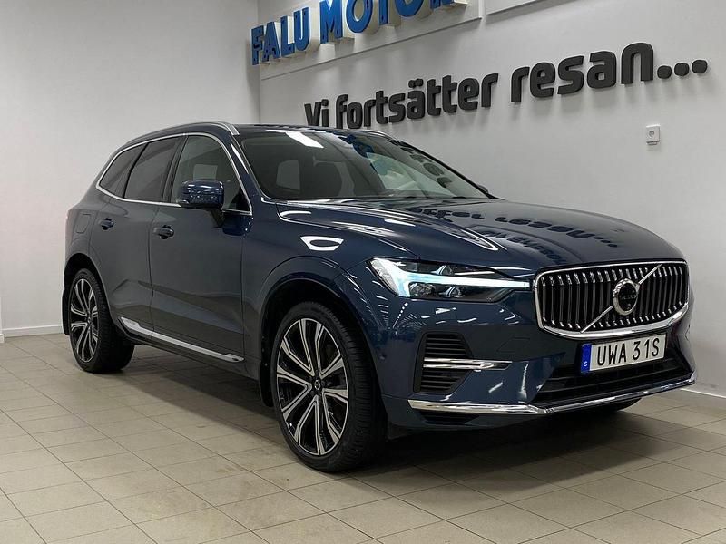 Mörkblå (blå) Begagnad 2023 Volvo XC60 Ultimate SUV | 519 500 kr (Dyr) - Bild 1/4