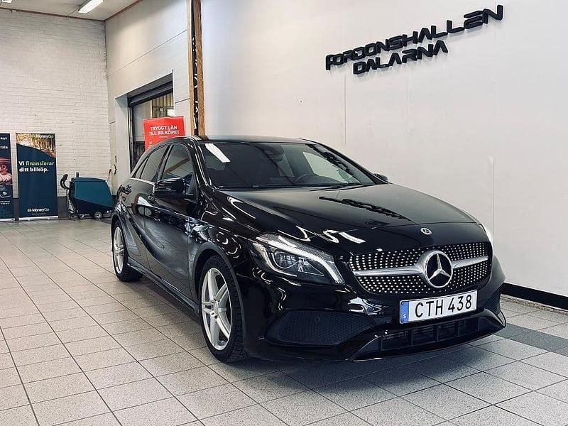 Begagnad Mercedes A180 Style 122 HK (89 kW) 2018 Svart Halvkombi