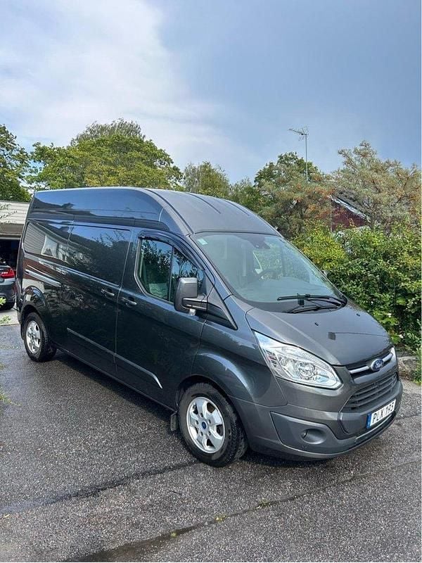 Grå Begagnad 2017 Ford Transit Custom | 249 000 kr (Dyr) - Bild 1/4