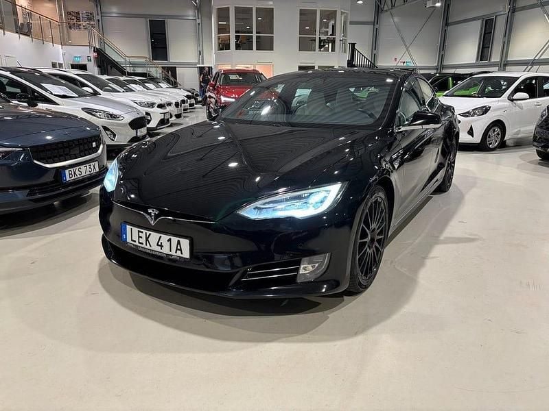 Begagnad Tesla Model S Performance 580 kW (789 HK) 2019 Svart Halvkombi