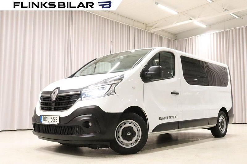 Vit Begagnad 2020 Renault Trafic Van | 209 900 kr (Lite dyr) - Bild 1/4