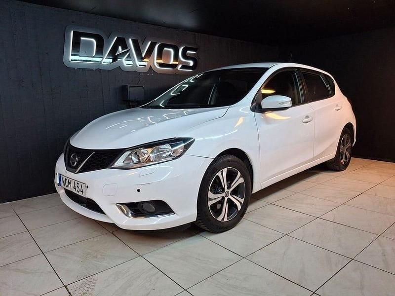 Vit Begagnad 2015 Nissan Pulsar Halvkombi | 84 900 kr (Marknadspris) - Bild 1/4