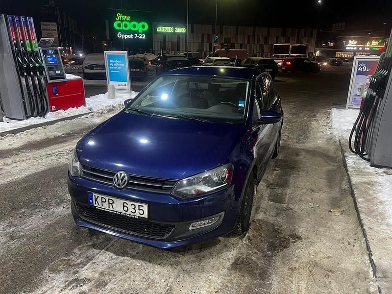 Begagnad 2010 VW Polo Halvkombi | 70 000 kr (Marknadspris) - Bild 1/4