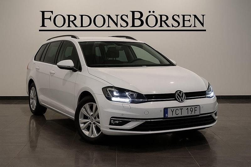 Begagnad 2020 VW Golf VIII Kombi | 125 000 kr (Marknadspris) - Bild 1/4