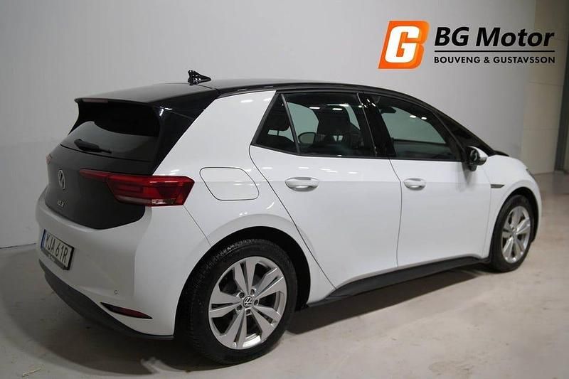 Begagnad VW ID.3 Pro Performance 150 kW (204 HK) 2021 Vit Halvkombi