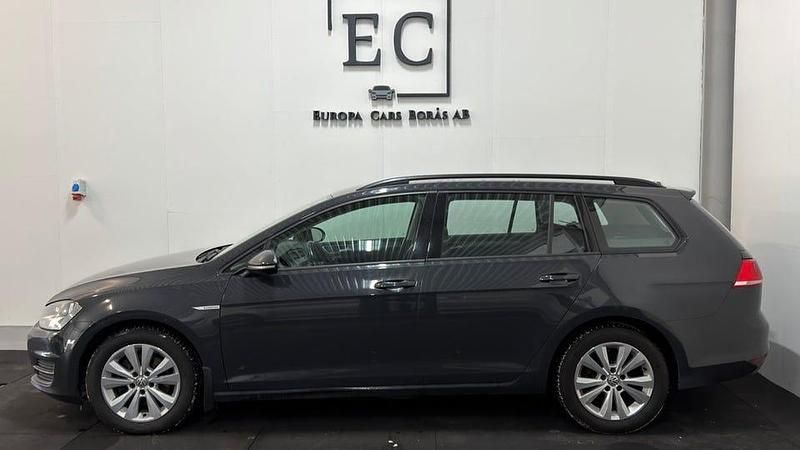 Begagnad VW Golf VII 110 HK (80 kW) 2015 Mörkgrå Kombi