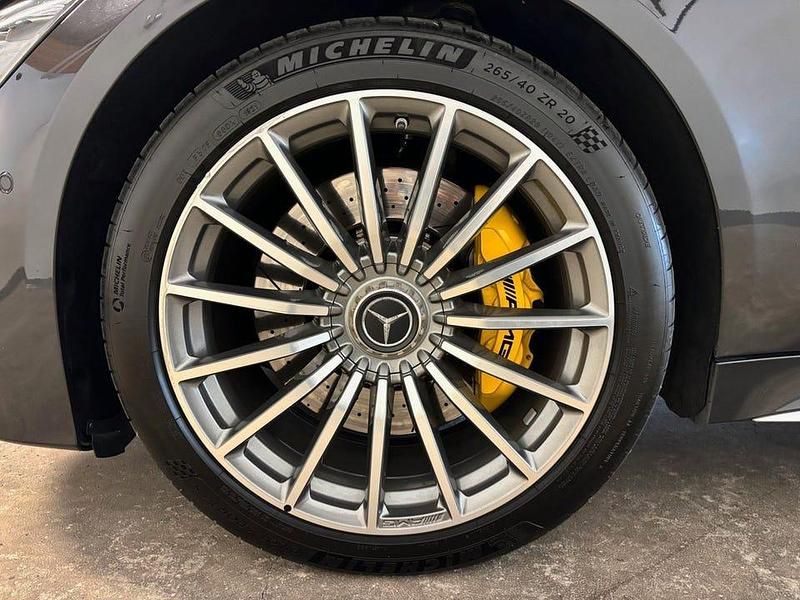 Begagnad Mercedes AMG GT 63 AMG 639 HK (469 kW) 2020 Grå Sportkupé