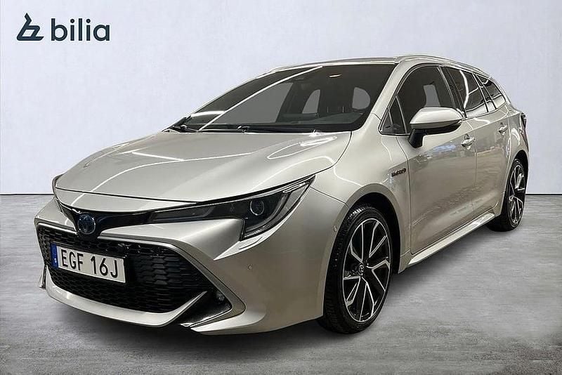 Silver Begagnad 2019 Toyota Corolla Executive Kombi | 235 000 kr (Bra pris) - Bild 1/3