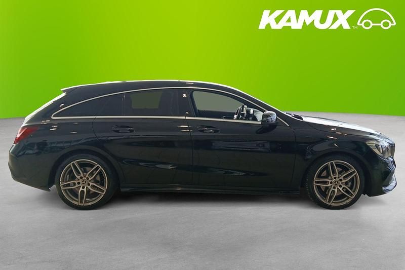 Begagnad Mercedes CLA250 Shooting Brake 211 HK (155 kW) 2018 Svart Kombi
