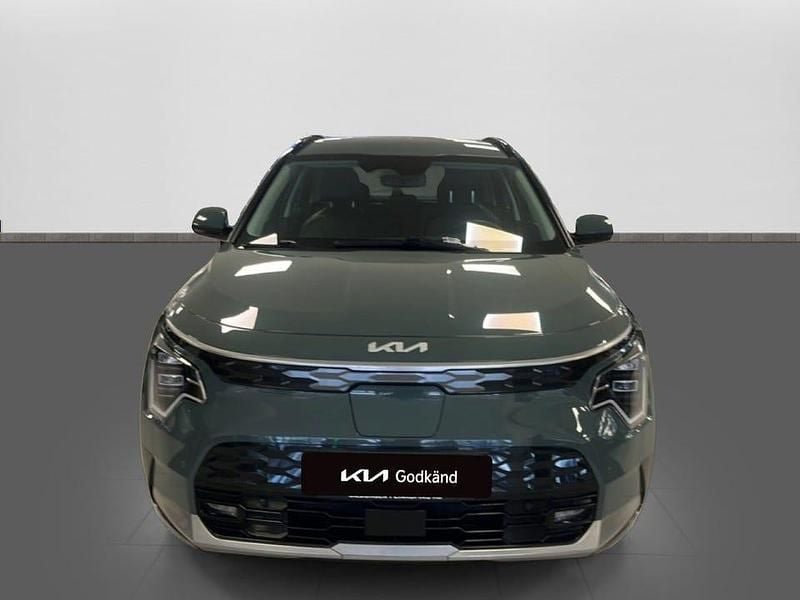 Begagnad Kia e-Niro 150 kW (204 HK) 2023 /cge/ city scape green SUV