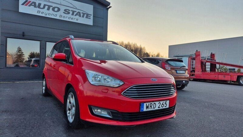 Röd Begagnad 2015 Ford Grand C-Max Titanium Minibuss | 89 900 kr (Marknadspris) - Bild 1/4