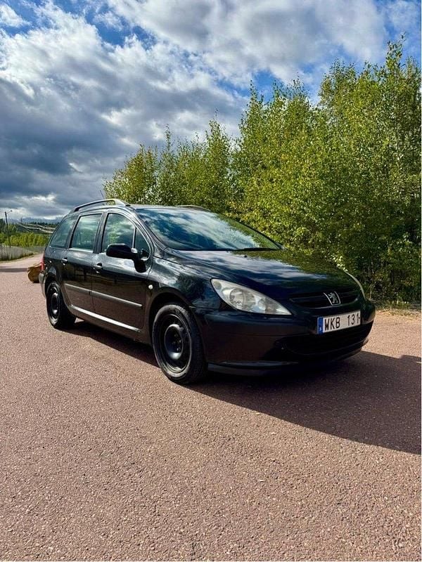 Svart Begagnad 2005 Peugeot 307 Kombi | 14 900 kr (Marknadspris) - Bild 1/4