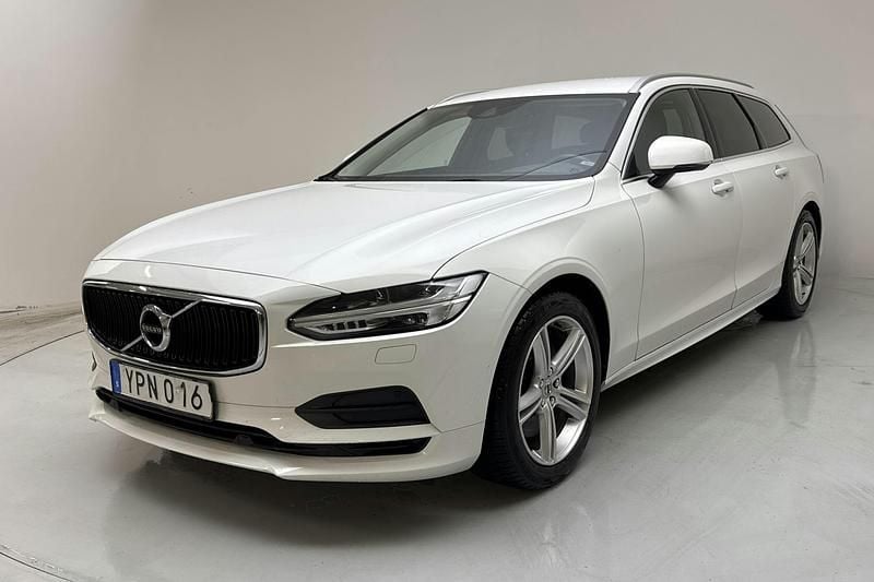 Vit Begagnad 2019 Volvo V90 Momentum Kombi | 195 000 kr (Bra pris) - Bild 1/4
