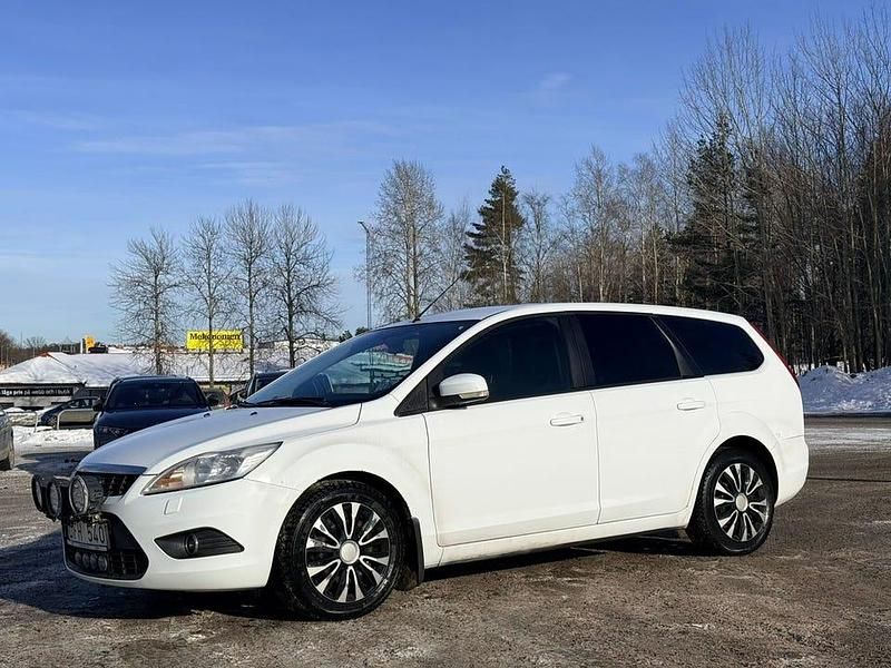 Begagnad Ford Focus 90 HK (66 kW) 2011 Kombi