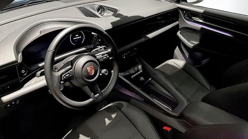 Begagnad Porsche Macan 330 kW (449 HK) 2025 Grå SUV