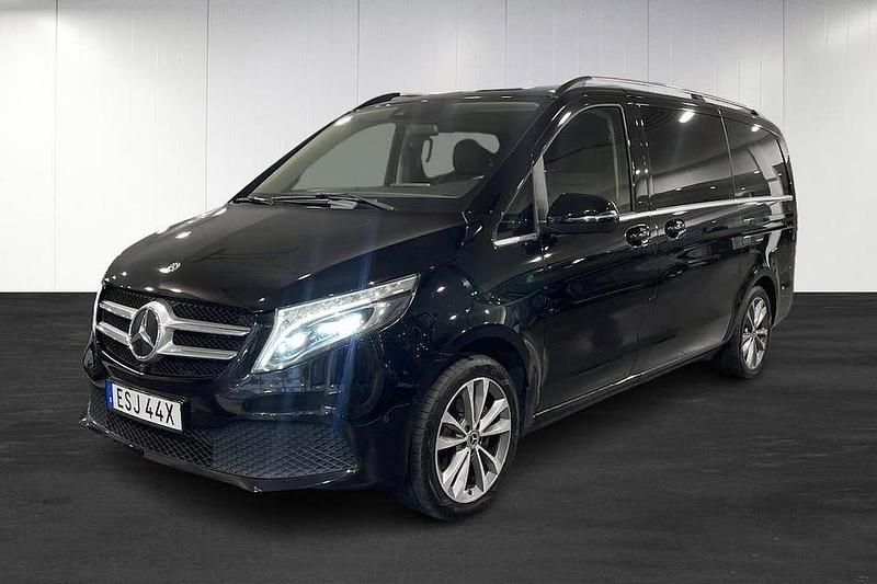 Svart Begagnad 2021 Mercedes E250 Kombi | 459 000 kr - Bild 1/4