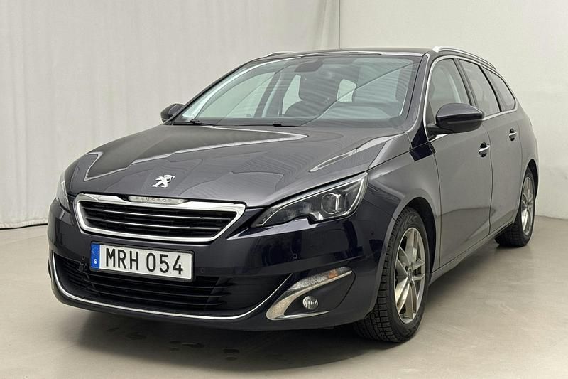 Mörkblå Begagnad 2015 Peugeot 308 Allure Kombi | 127 000 kr (Marknadspris) - Bild 1/4