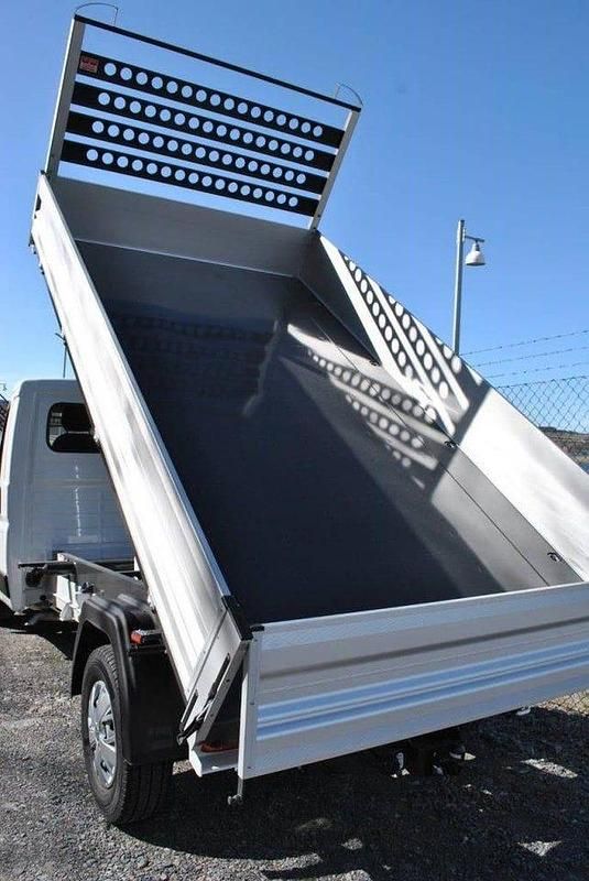 Begagnad Peugeot Boxer 165 HK (121 kW) 2024 Vit Van