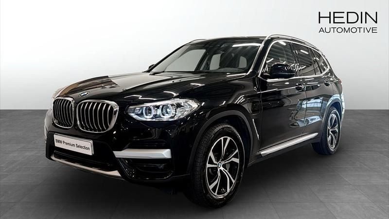 Svart (black) Begagnad 2021 BMW X3 Comfort Edition SUV | 348 700 kr (Superpris) - Bild 1/4