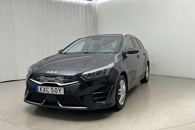 Svart Begagnad 2022 Kia Ceed Sportswagon Advance Kombi | 190 000 kr (Superpris) - Bild 1/4