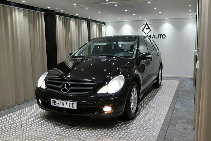 Begagnad Mercedes R350 272 HK (200 kW) 2007 Svart Minibuss