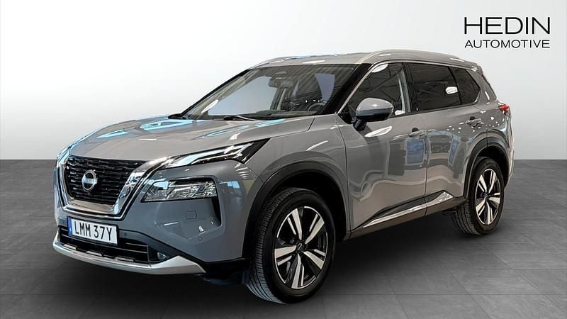 Begagnad Nissan X-Trail Tekna 163 HK (119 kW) 2024 Grå SUV